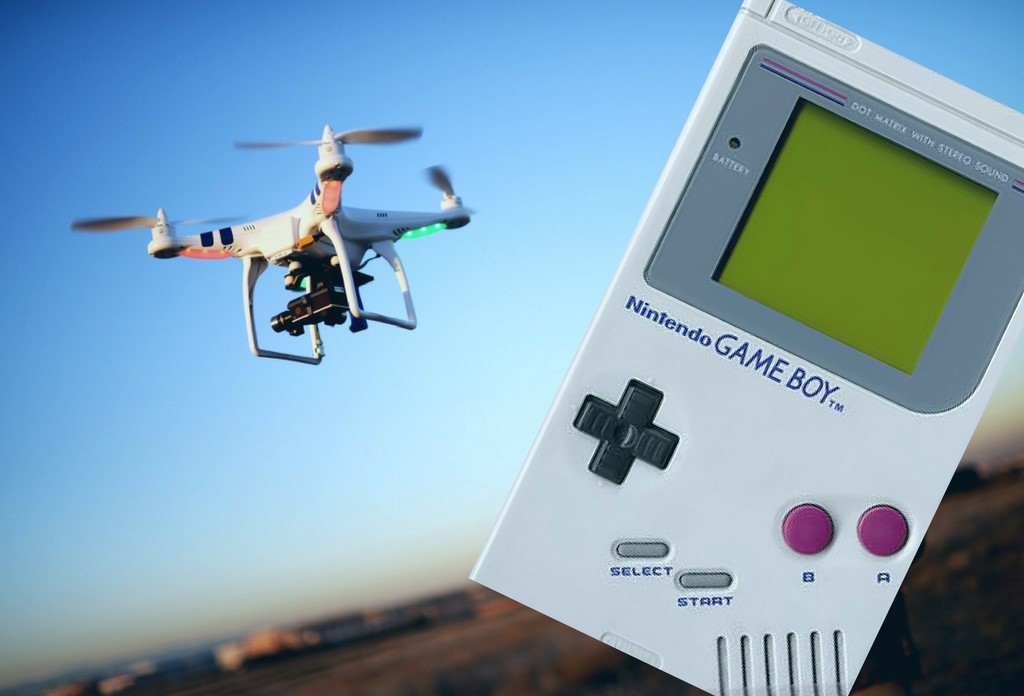 Game Boy funciona para controlar un Drone