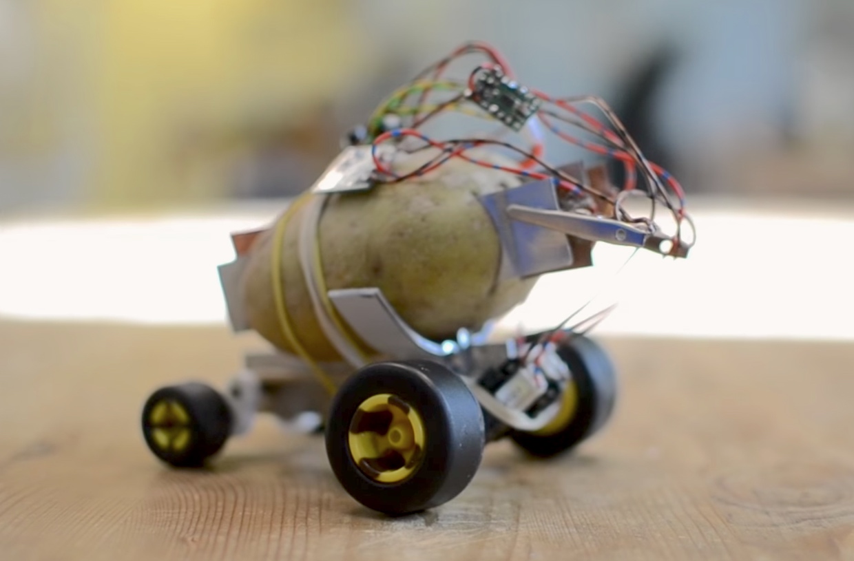 Cómo hacer un robot con una Papa.